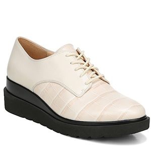 🛍️ NWT Naturalizer Croc Embossed Wedge Loafers